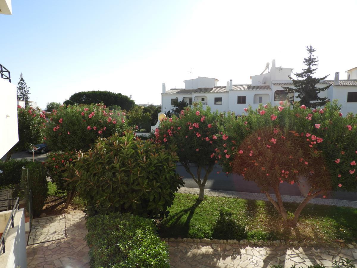 Alporchinhos Beach Garden Apartment Porches  Exterior photo